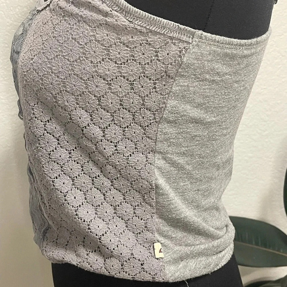 Hollister Grey Front Lace Camisole with adjustable straps XS - Picture 2 of 7